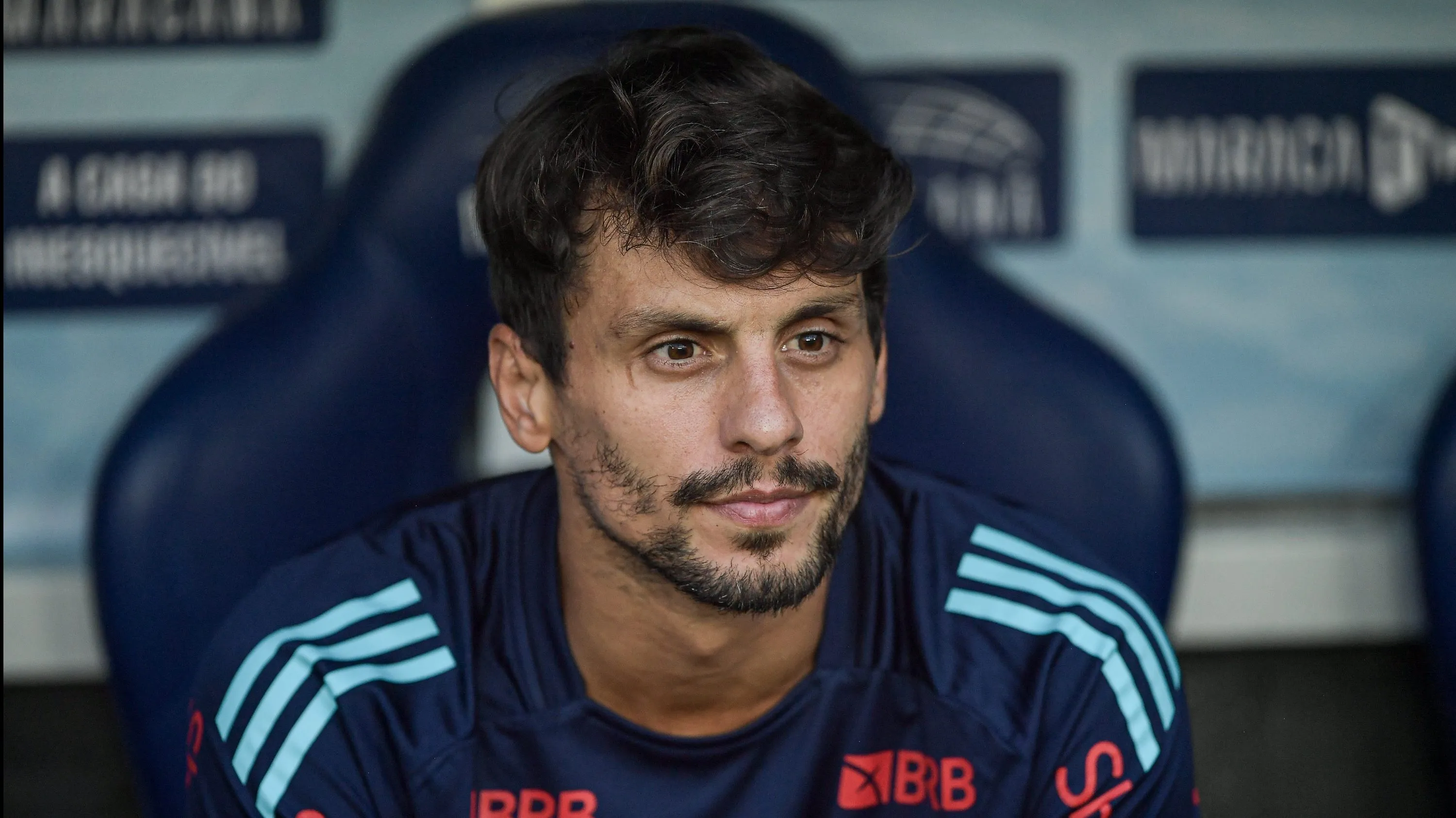 Rodrigo Caio aposentou e virou auxiliar no Flamengo - Foto: Thiago Ribeiro/AGIF.