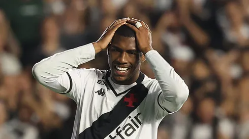 Rayan durante partida pelo Vasco válida pelo Brasileirão Betano