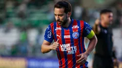Everton Ribeiro jogador do Bahia durante partida contra o Juventude no estadio Alfredo Jaconi pelo campeonato Brasileiro A 2025. Foto: Luiz Erbes/AGIF