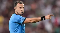 Dario Herrera optou por não expulsar Pulgar, do Flamengo.