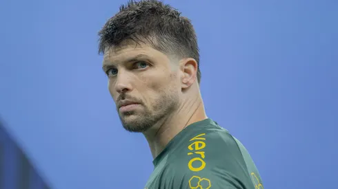 RS - PORTO ALEGRE - 05/11/2025 - BRASILEIRO A 2025, GREMIO X CRUZEIRO - Tiago Volpi jogador do Gremio durante partida contra o Cruzeiro no estadio Arena do Gremio pelo campeonato Brasileiro A 2025. Foto: Liamara Polli/AGIF