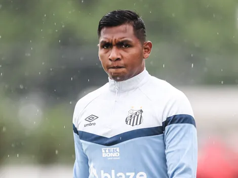 Alfredo Morelos ainda não tem situação definida no Santos