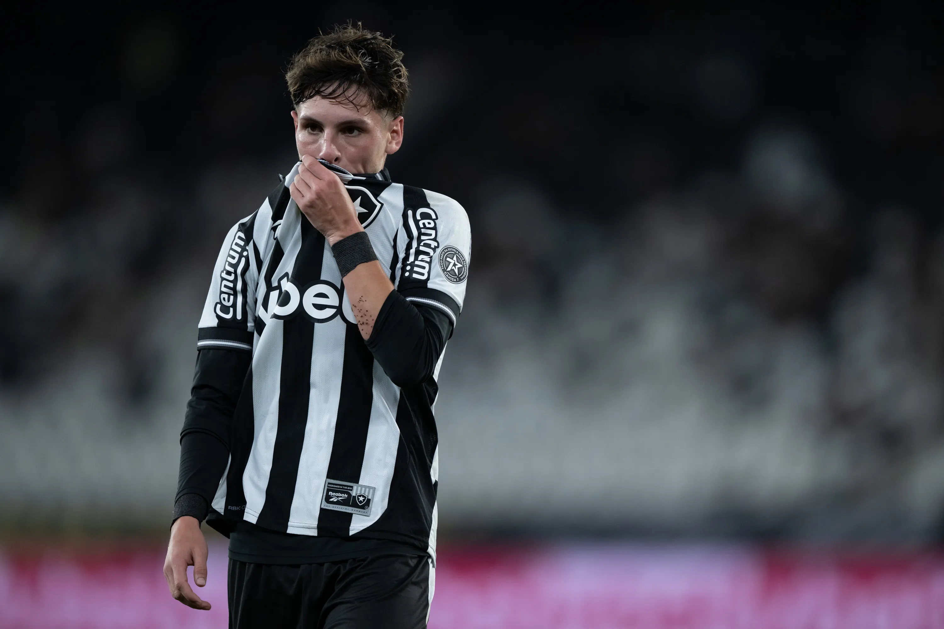 Montoro jogador do Botafogo durante partida contra o Mirassol. Foto: Jorge Rodrigues/AGIF