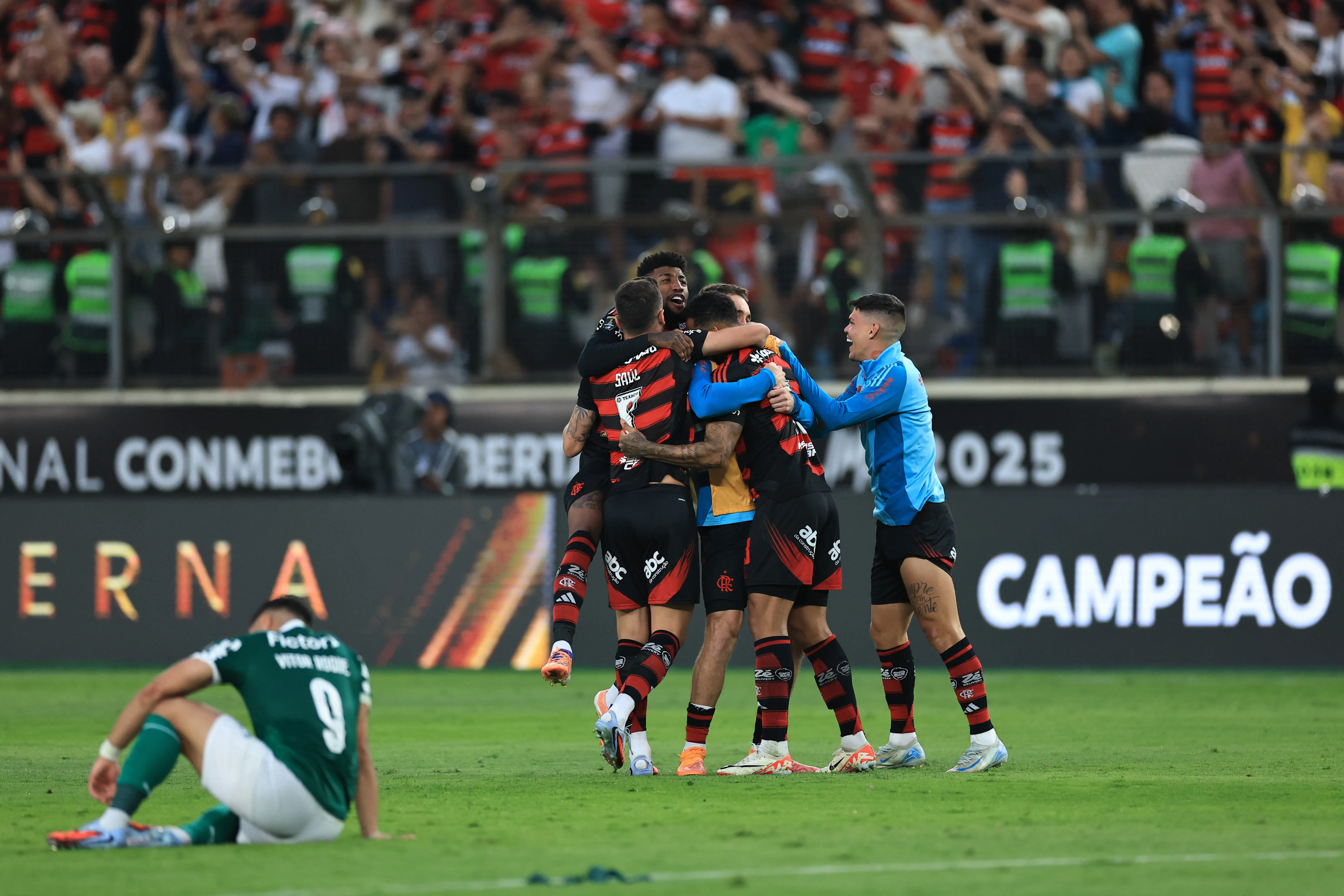 Flamengo derrota o Palmeiras e conquista o tetracampeonato. Foto: Buda Mendes/Getty Images.