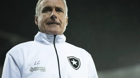 - Luis Castro, técnico ex-Botafogo, no Engenhao, na temporadas de 2022 e 2023.