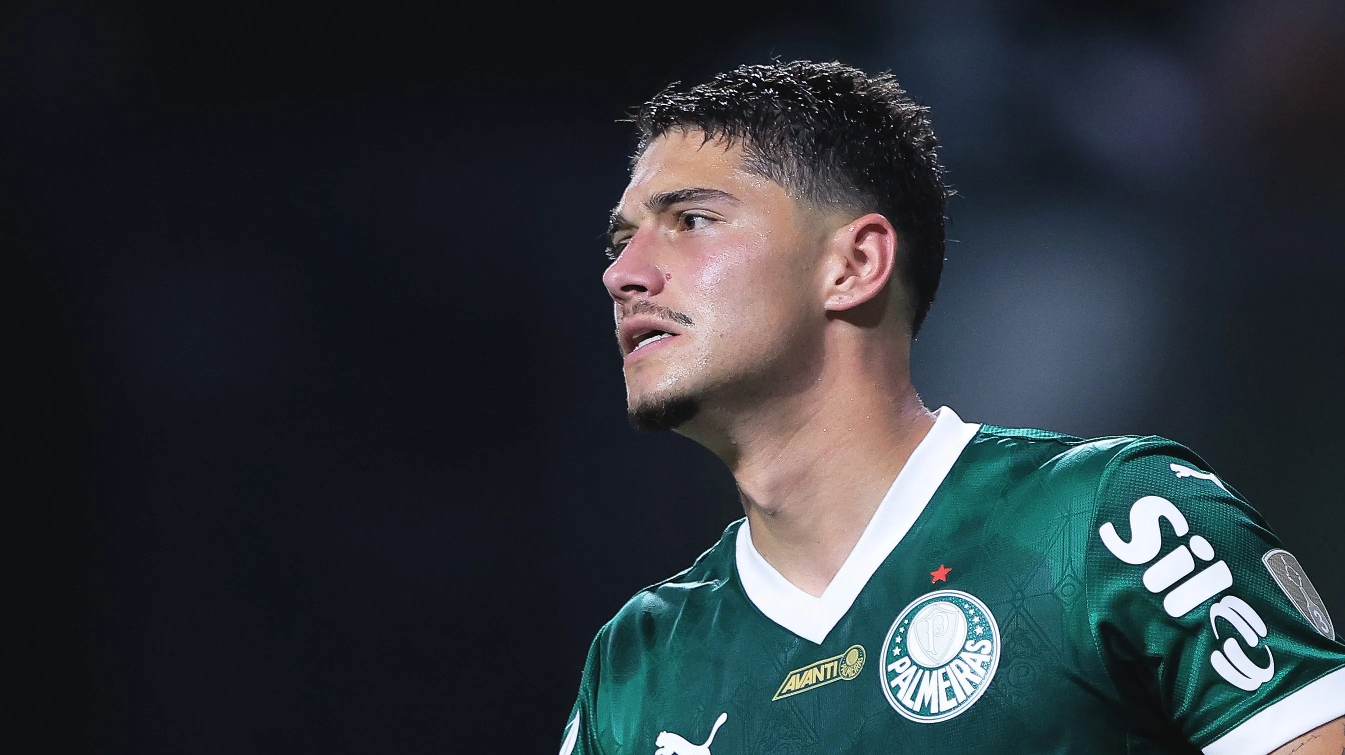 Foto: Ettore Chiereguini/AGIF – Emi M. tem futuro indefinido no Palestra para 2026.