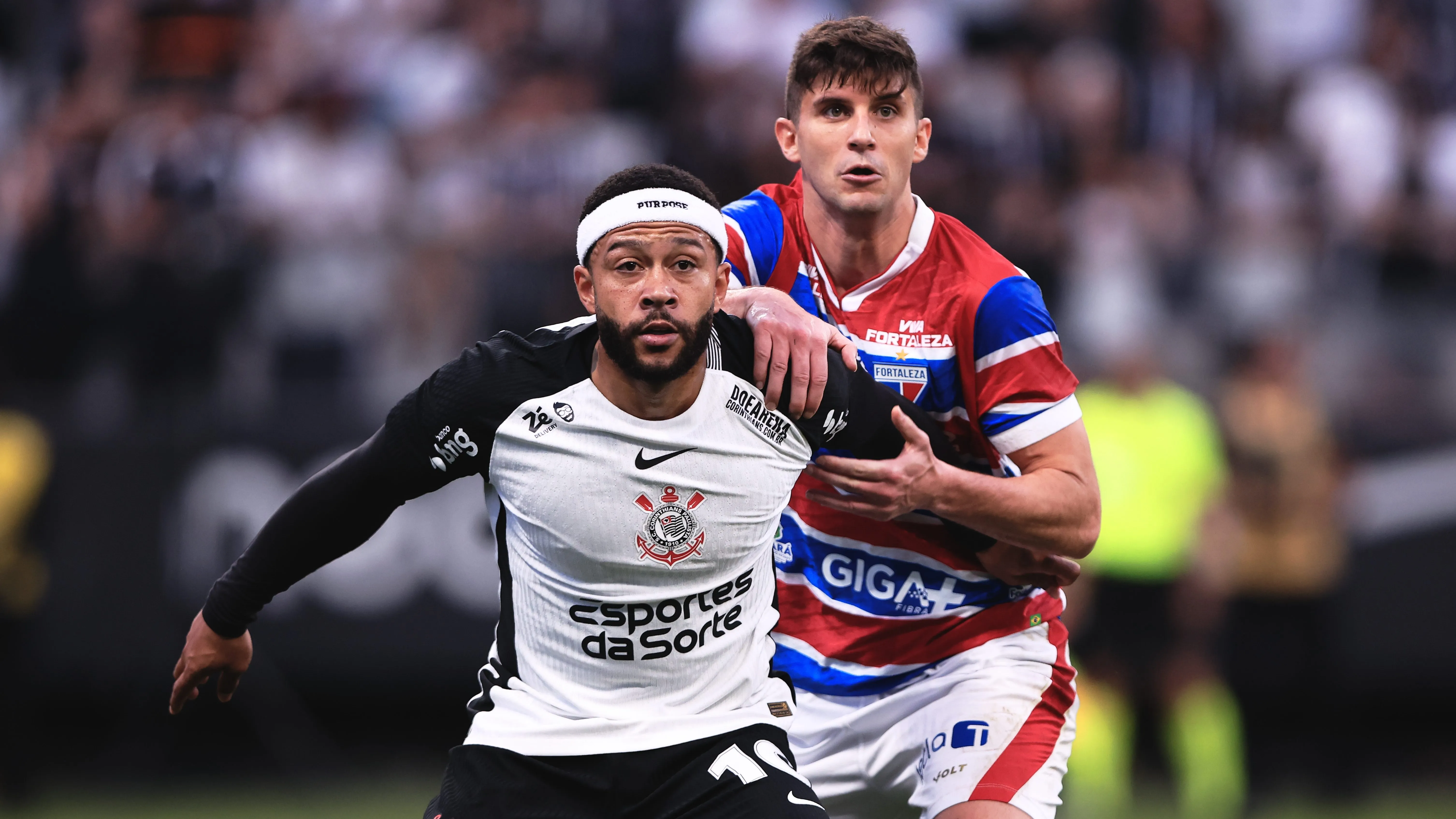 Memphis é um dos preservados para o duelo. Foto: Ettore Chiereguini/AGIF