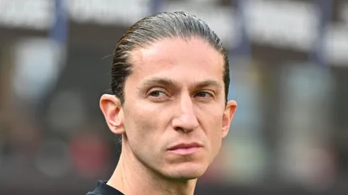 Filipe Luís, técnico do Flamengo em partida pelo campeonato brasileiro (Foto: Rodrigo Valle/Getty Images)