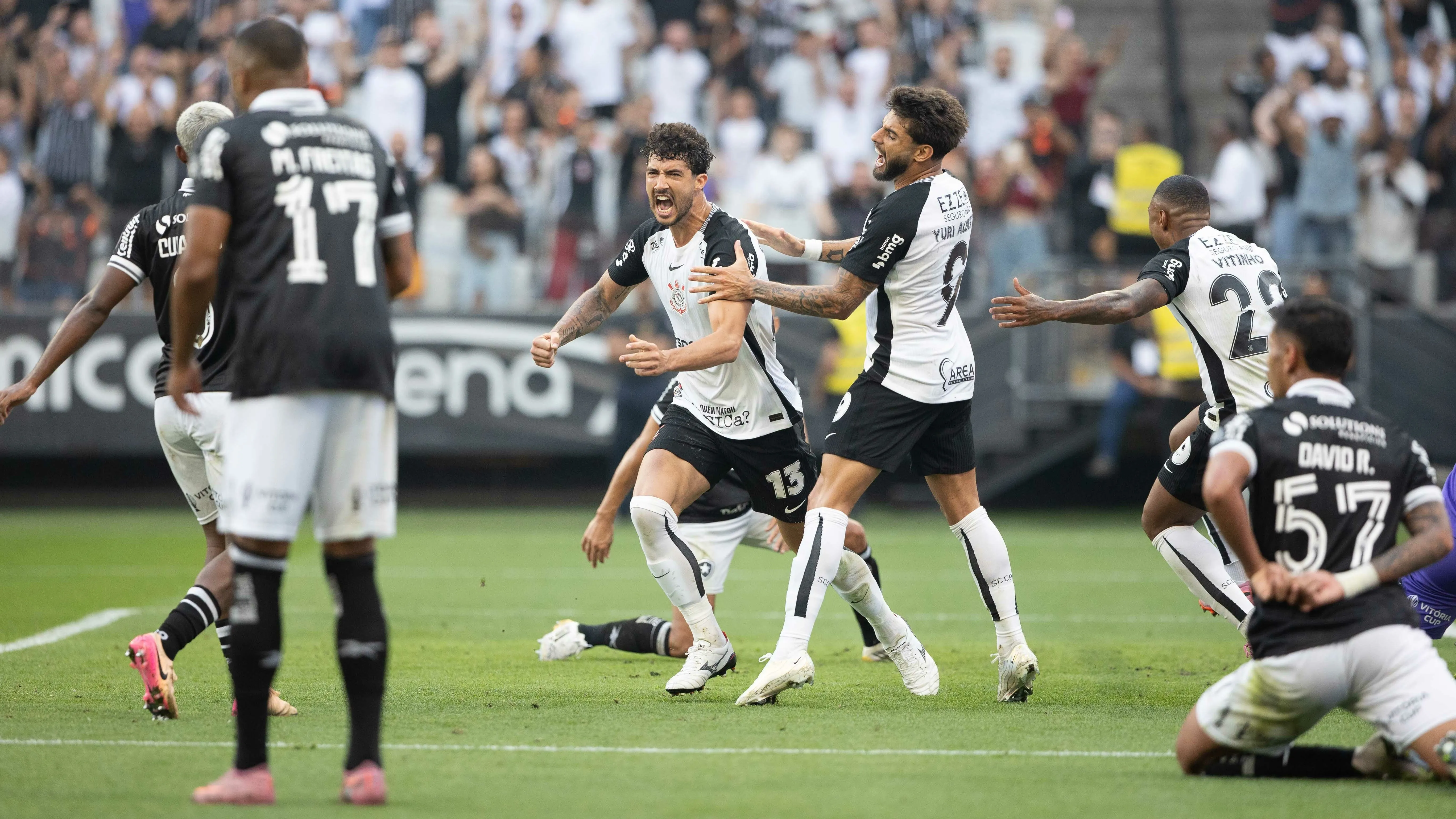 Gustavo Henrique jogador do Corinthians comemora seu gol durante partida contra o Botafogo no estadio Arena Corinthians pelo campeonato Brasileiro A 2025. Foto: Joisel Amaral/AGIF