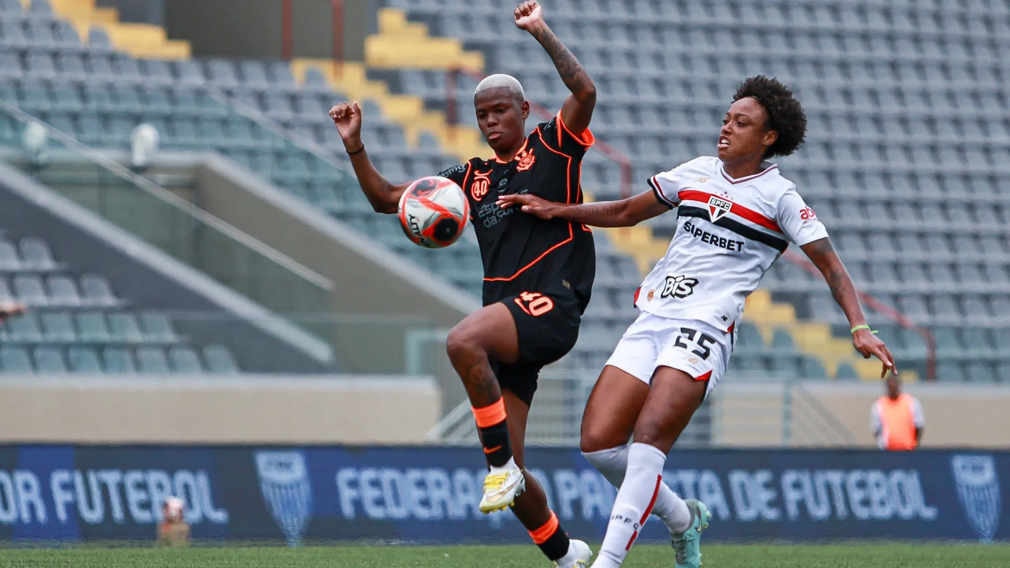 São Paulo e Corinthians na semifinal do Paulistão Feminino