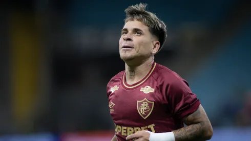 RS - PORTO ALEGRE - 02/12/2025 - BRASILEIRO A 2025, GREMIO X FLUMINENSE - jogador do Fluminense comemora seu gol durante partida contra o Gremio no estadio Arena do Gremio pelo campeonato Brasileiro A 2025. Foto: Maxi Franzoi/AGIF