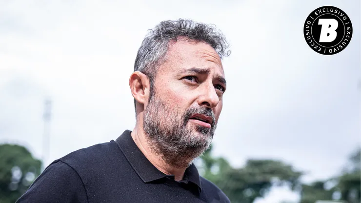 Alexandre Mattos no CT Rei Pelé no Santos