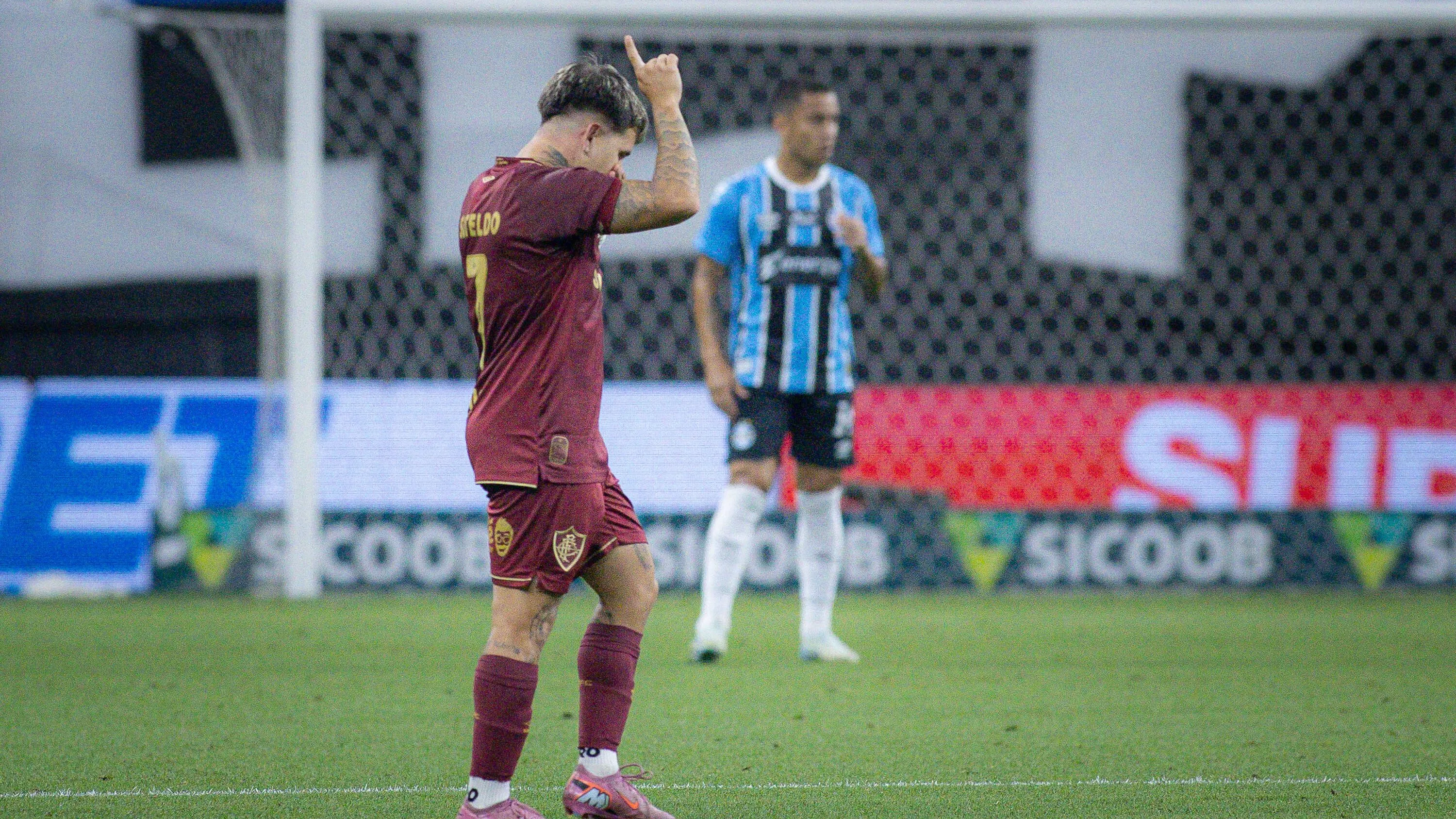 Yeferson Soteldocomemora seu gol durante partida contra o Grêmio – Foto: Maxi Franzoi/AGIF