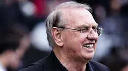 Osmar Stabile, presidente do Timão, fecha acordo milionário.