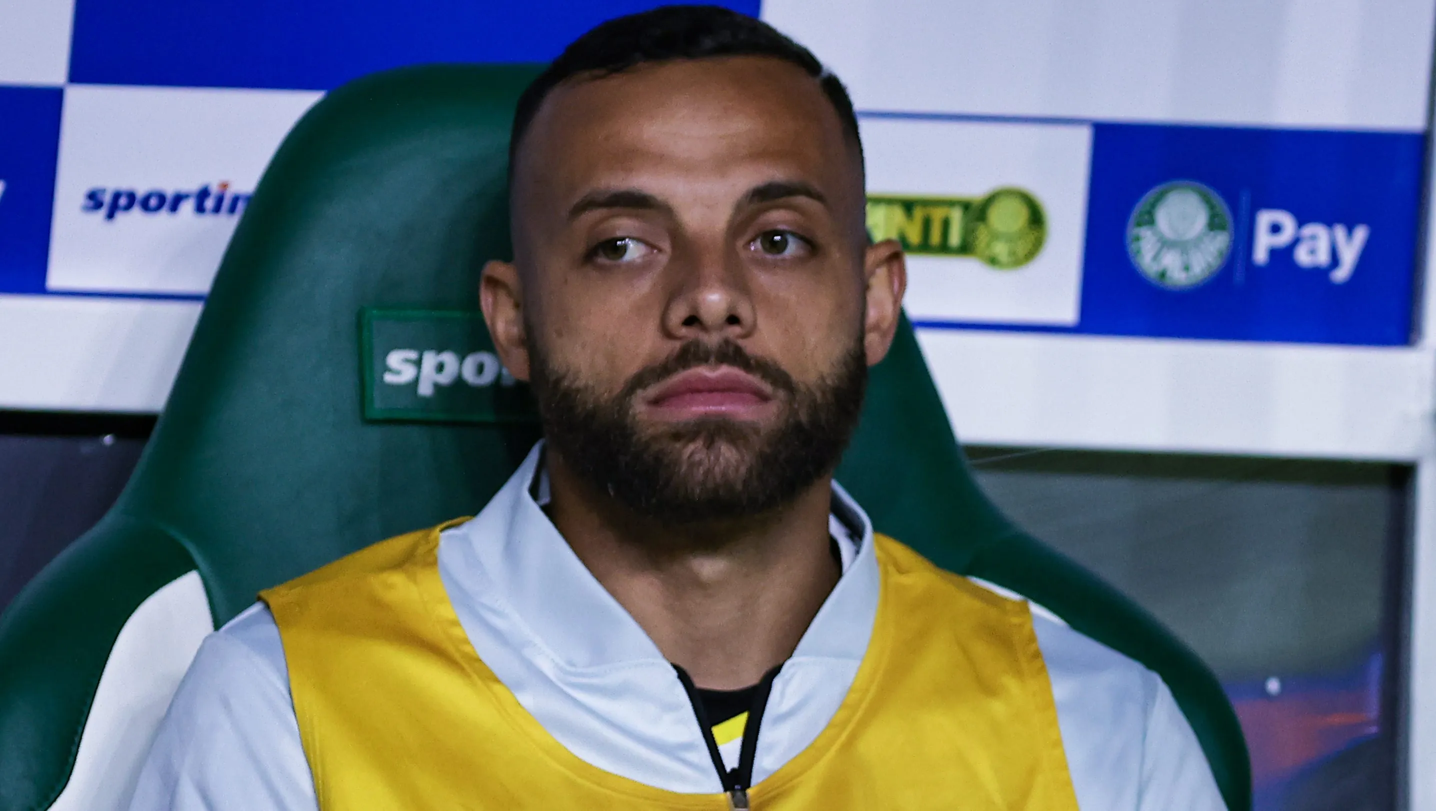 SP – SAO PAULO – 06/11/2025 – BRASILEIRO A 2025, PALMEIRAS X SANTOS – Guilherme jogador do Santos durante partida contra o Palmeiras no estadio Arena Allianz Parque pelo campeonato Brasileiro A 2025. Foto: Fabio Giannelli/AGIF