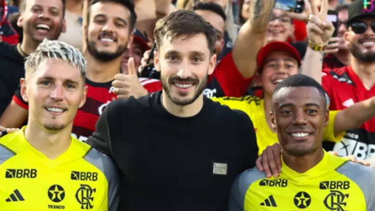 Matías Viña, lateral-esquerdo uruguaio do Flamengo