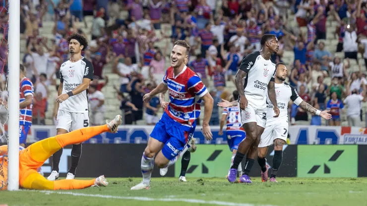 Fortaleza x Corinthians. Foto: Lucas Emanuel/AGIF