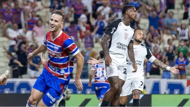 Pocchetino aproveitou-se de bobeada de Cacá e Fortaleza venceu Corinthians nesta 4ª