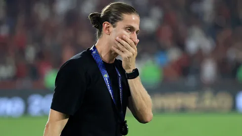 Filipe Luís com a medalha de Campeão Brasileiro - (Photo by Buda Mendes/Getty Images)