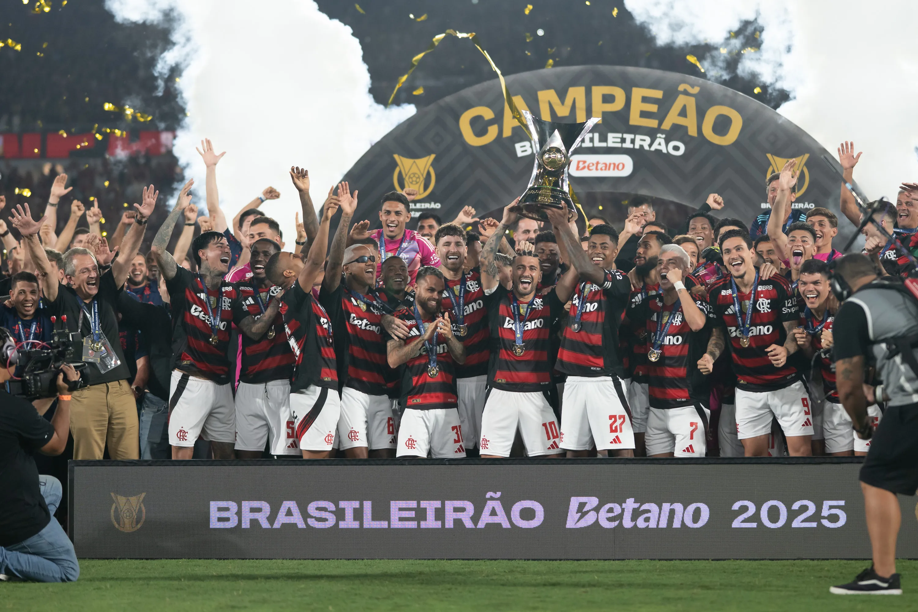 Flamengo conquista mais um título em apenas uma semana. Foto: Jorge Rodrigues/AGIF