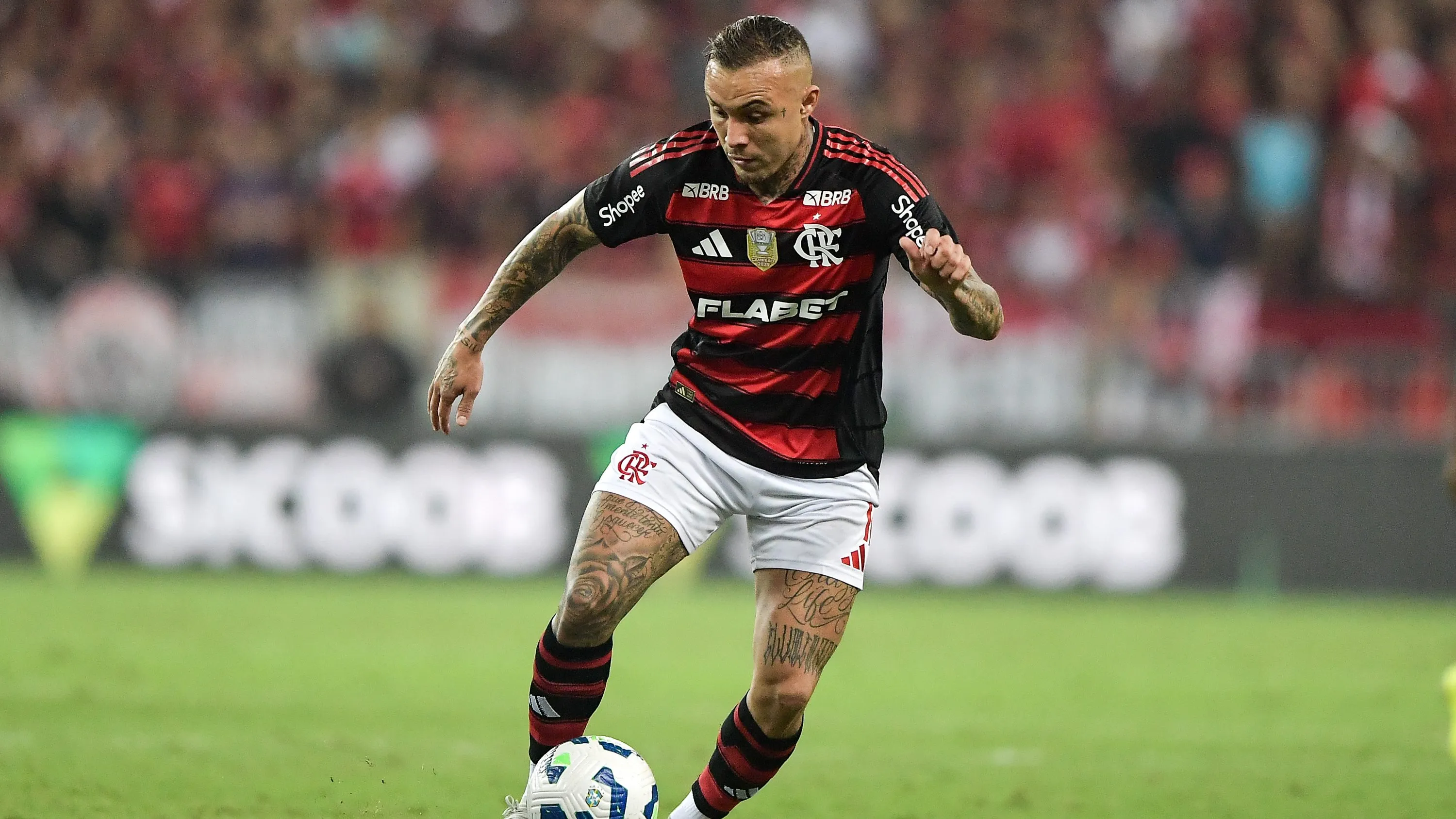 Everton Cebolinha durante partida válida pelo Campeonato Brasileiro – Foto: Thiago Ribeiro/AGIF