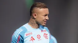 Everton Cebolinha durante treinamento no CT Ninho do Urubu