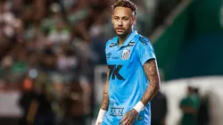 Neymar encerra jejum de três anos e volta a anotar três gols em um jogo — Foto Luiz ErbesAGIF