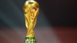 Troféu da Copa do Mundo. (Photo by Stuart Franklin/Getty Images)