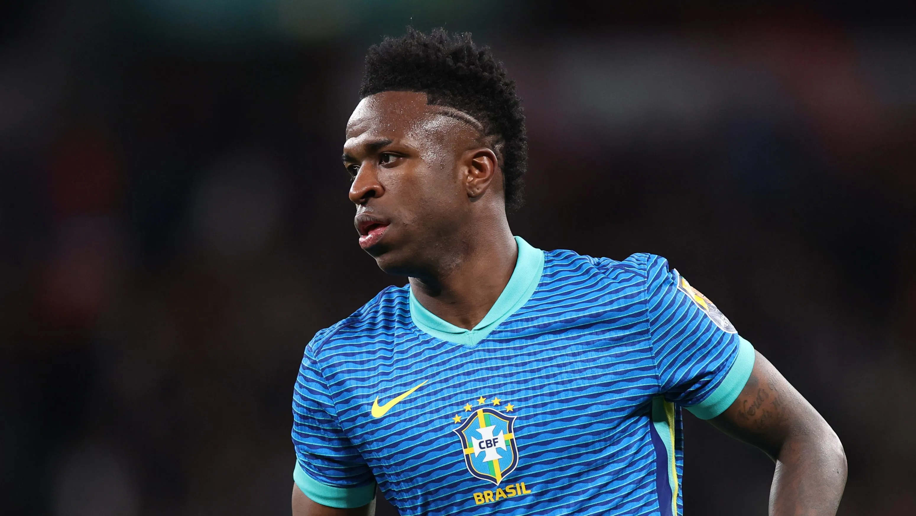 Vini Jr em campo pela Seleção Brasileira. (Photo by Catherine Ivill/Getty Images)