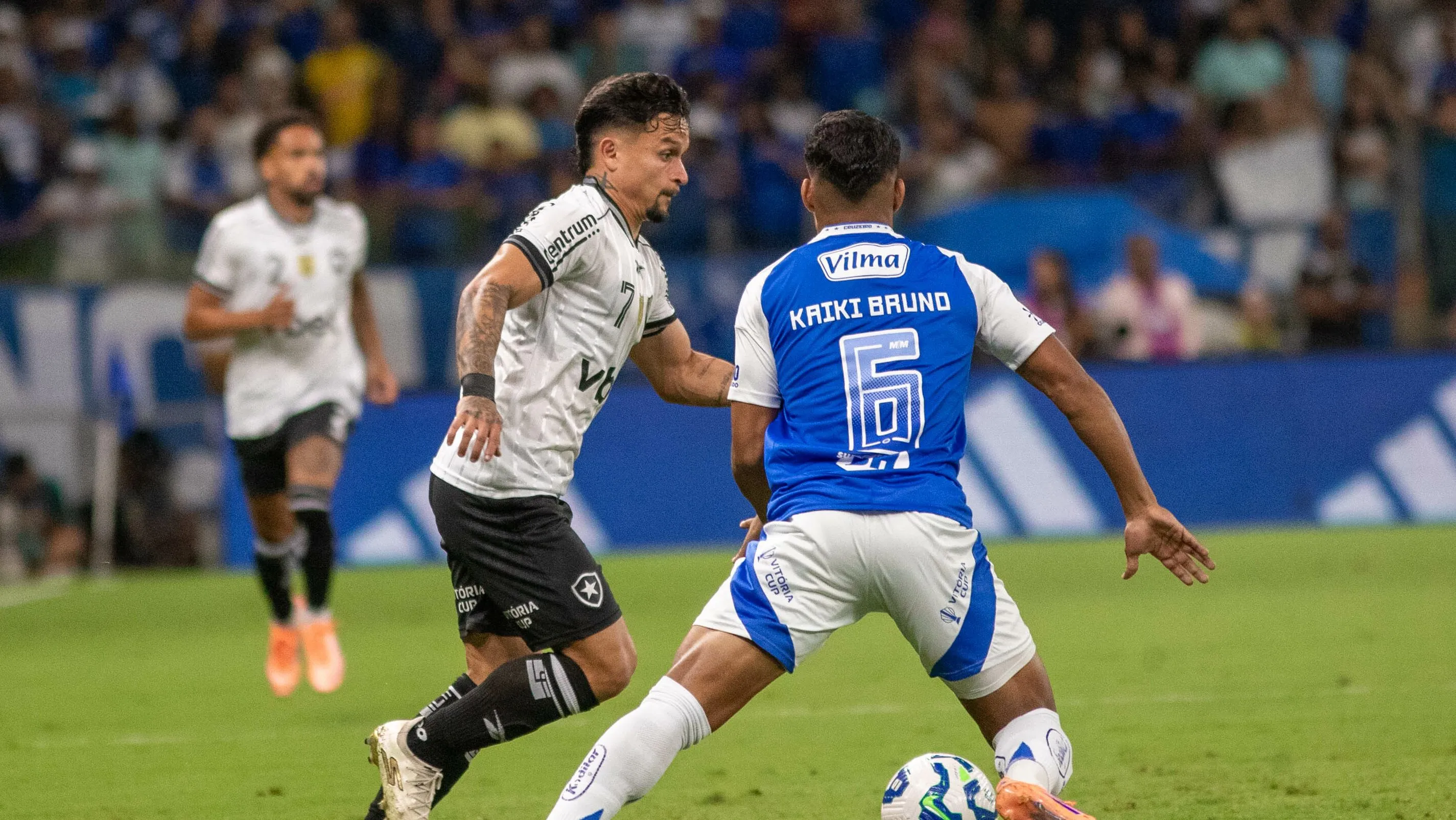 Cruzeiro x Botafogo - Foto: Fernando Moreno/AGIF.