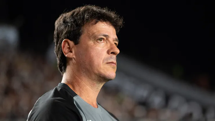 Fernando Diniz é o técnico do Vasco. Foto: Jorge Rodrigues/AGIF