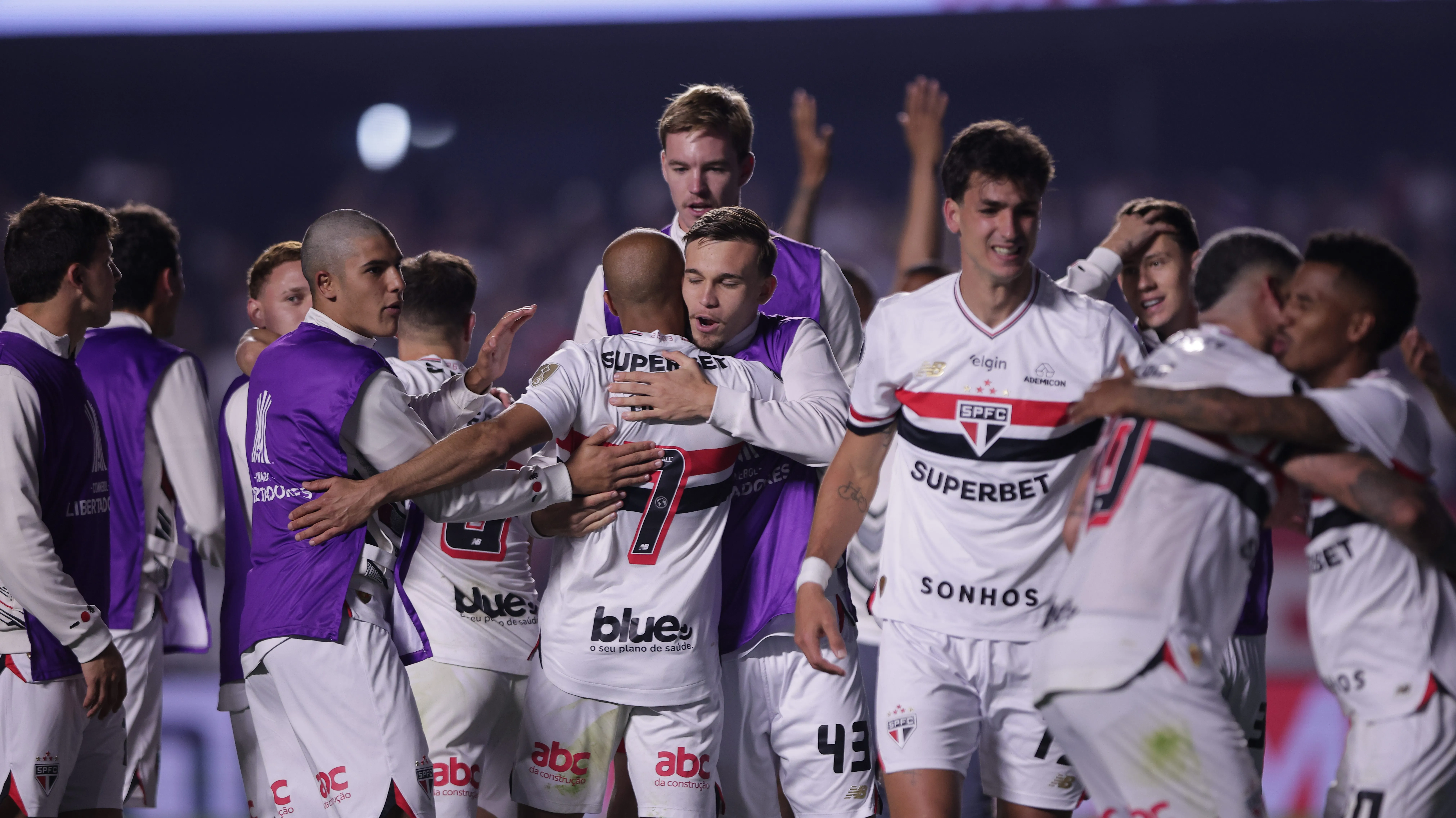 São Paulo na temporada. Foto: Ettore Chiereguini/AGIF