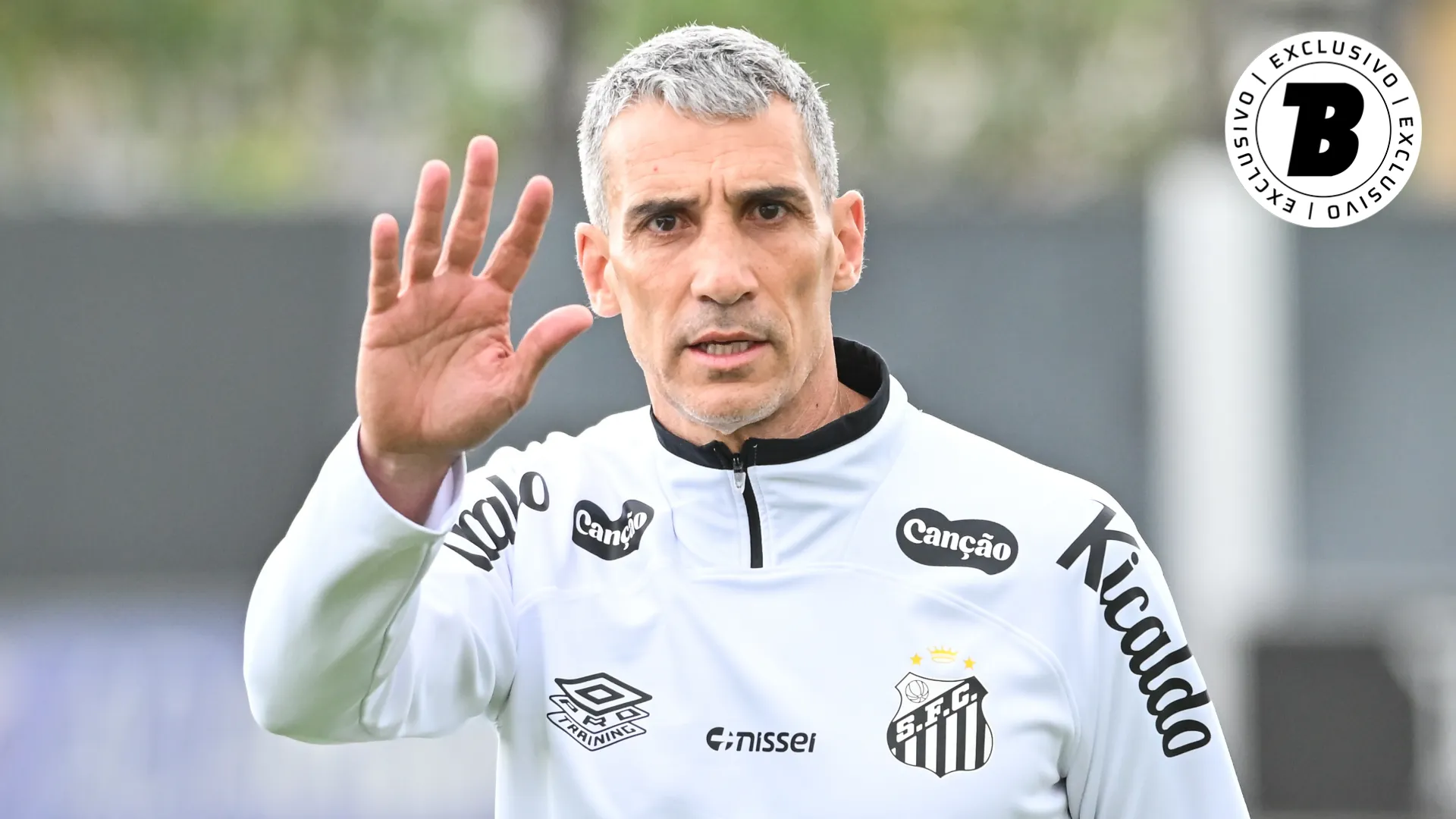 Vojvoda durante treino do Peixe no CT Rei Pelé. Foto: Jota Erre/AGIF