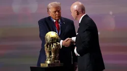 Donald Trump e Gianni Infantino no sorteio da Copa de 2026. (Photo by Patrick Smith/Getty Images)