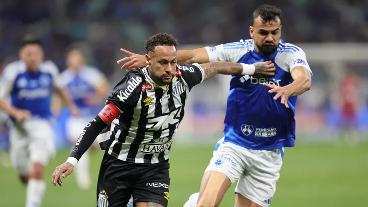 Neymar Junior jogador do Santos durante partida contra o Cruzeiro no estadio Mineirao pelo campeonato Brasileiro A 2025. Foto: Gilson Lobo/AGIF
