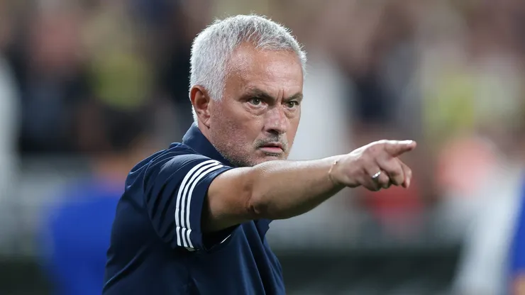 Mourinho chegou ao Benfica no início da temporada.Photo by Ahmad Mora/Getty Images