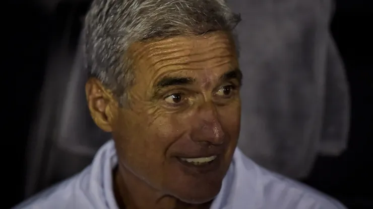 Luís Castro gostou da proposta do Grêmio.