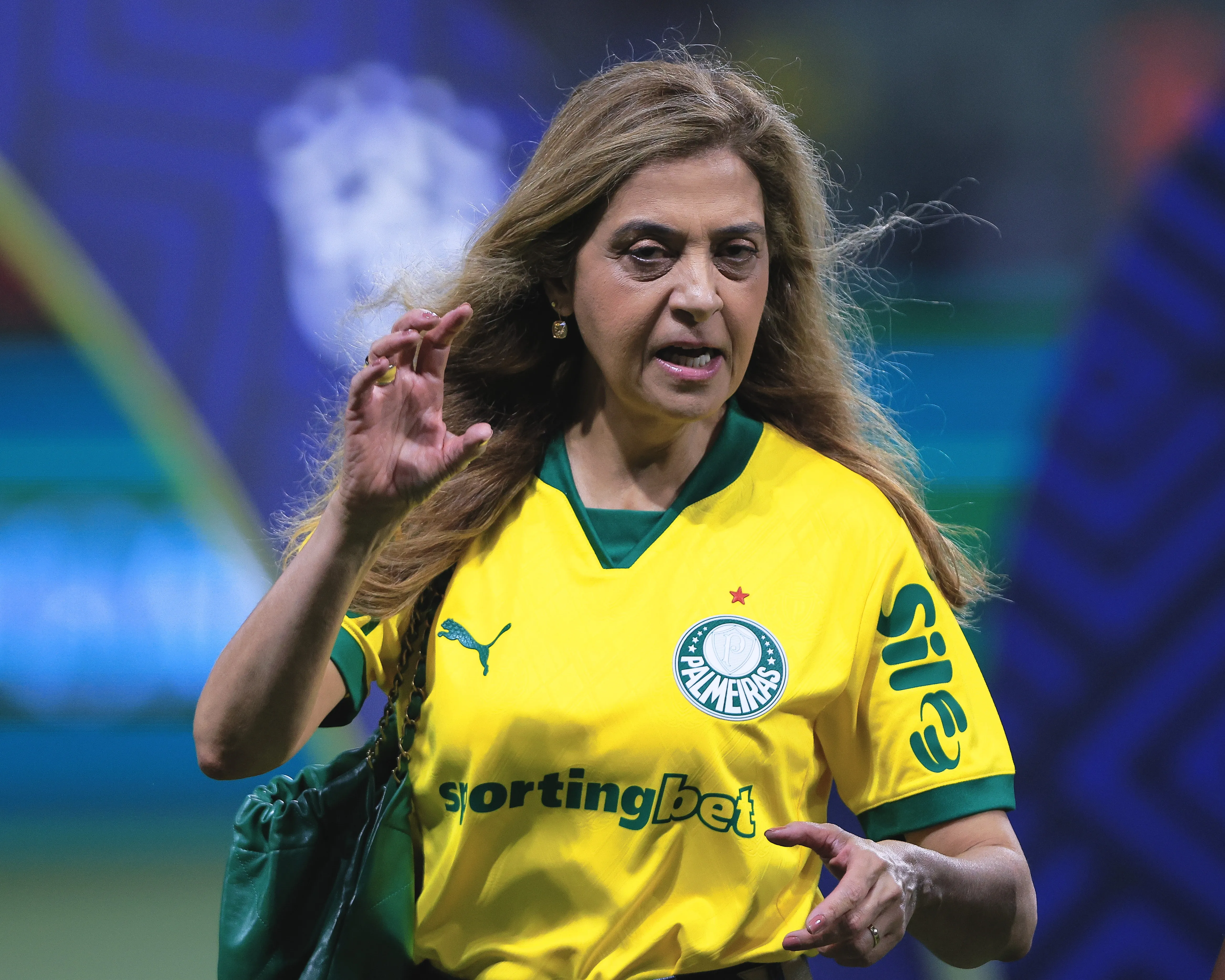 Leila Pereira presidente do Palmeiras durante partida contra o Fortaleza no estadio Arena Allianz Parque pelo campeonato Brasileiro A 2025. Foto: Ettore Chiereguini/AGIF