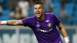 Fábio em ação na vitória sobre o Grêmio, em Porto Alegre