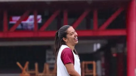 Millene Fernandes em treino com o São Paulo