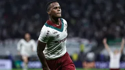 Arias comemora o gol diante do Corinthians