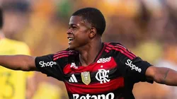 Douglas Telles, atacante do Flamengo em partida pelo campeonato brasileiro (Foto: Caique Coufal / Flamengo)