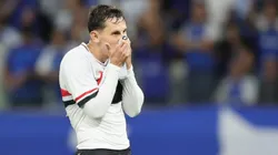 MG - BELO HORIZONTE - 30/08/2025 - BRASILEIRO A 2025, CRUZEIRO X SAO PAULO - Patryck jogador do Sao Paulo lamenta durante partida contra o Cruzeiro no estadio Mineirao pelo campeonato Brasileiro A 2025. Foto: Gilson Lobo/AGIF
