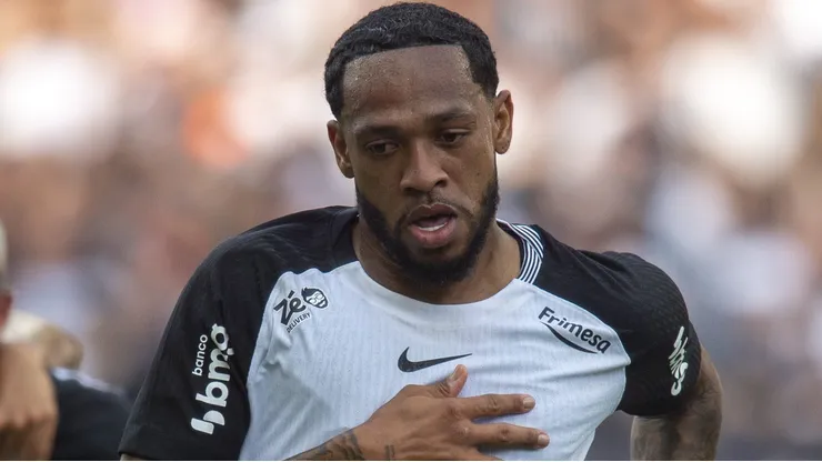 José Martínez abriu o placar para o Corinthians diante do Juventude