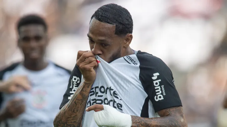 SP - SAO PAULO - 07/12/2025 - BRASILEIRO A 2025, CORINTHIANS X JUVENTUDE - Jose Martinez jogador do Corinthians comemora seu gol durante partida contra o Juventude no estadio Arena Corinthians pelo campeonato Brasileiro A 2025. Foto: Anderson Romao/AGIF