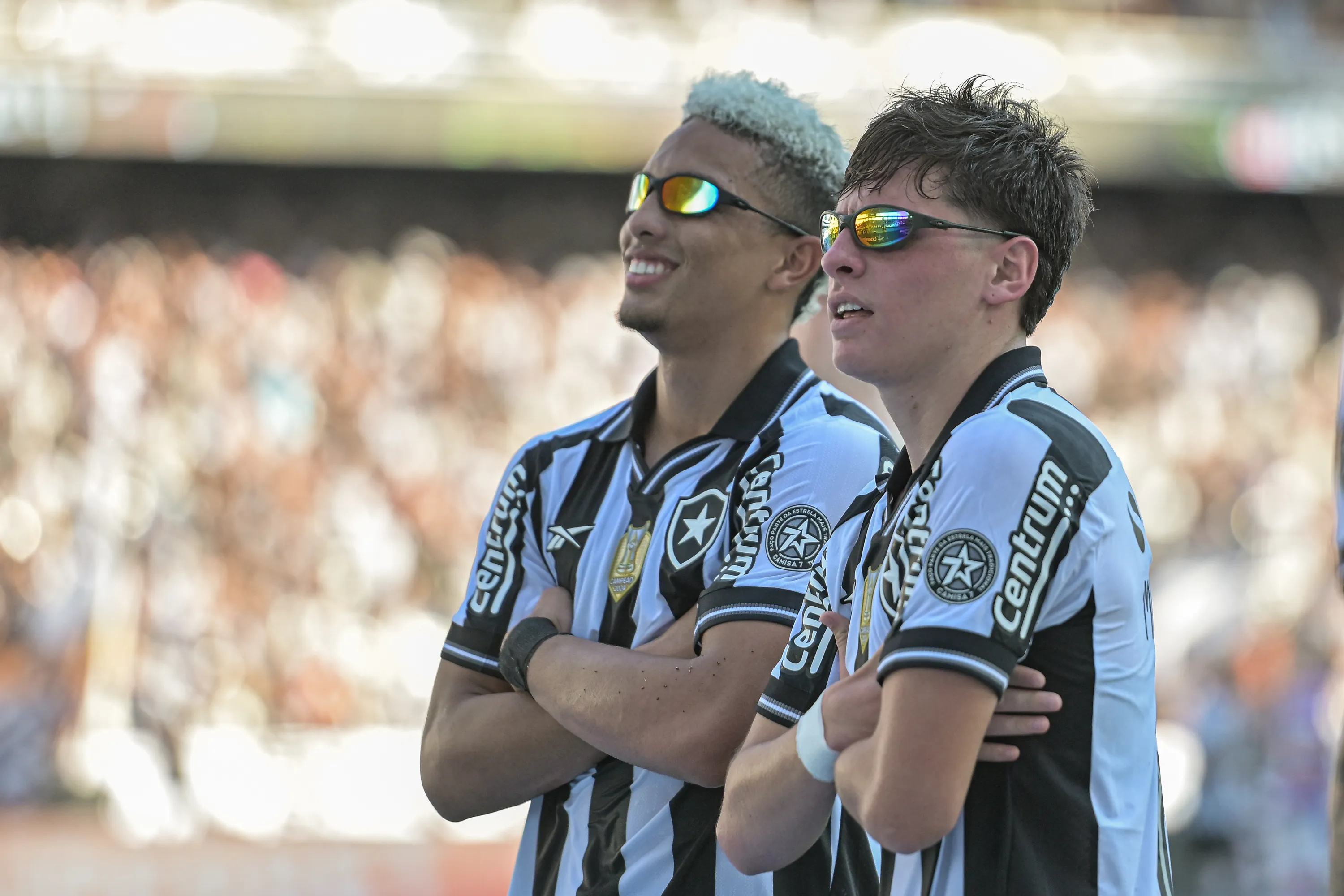 RJ – RIO DE JANEIRO – 07/12/2025 – BRASILEIRO A 2025, BOTAFOGO X FORTALEZA – Montoro jogador do Botafogo comemora seu gol durante partida contra o Fortaleza no estadio Engenhao pelo campeonato Brasileiro A 2025. Foto: Thiago Ribeiro/AGIF