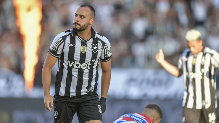 RJ - RIO DE JANEIRO - 07/12/2025 - BRASILEIRO A 2025, BOTAFOGO X FORTALEZA - Arthur Cabral jogador do Botafogo comemora seu gol durante partida contra o Fortaleza no estadio Engenhao pelo campeonato Brasileiro A 2025. Foto: Thiago Ribeiro/AGIF