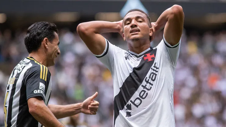 MG - BELO HORIZONTE - 07/12/2025 - BRASILEIRO A 2025, ATLETICO-MG X VASCO - Matheus Carvalho jogador do Vasco durante partida contra o Atletico-MG no estadio Arena MRV pelo campeonato Brasileiro A 2025. Foto: Fernando Moreno/AGIF