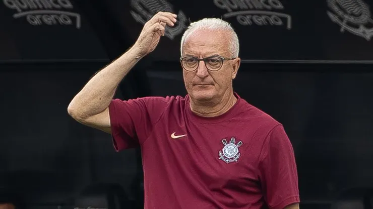 SP - SAO PAULO - 07/12/2025 - BRASILEIRO A 2025, CORINTHIANS X JUVENTUDE - Dorival Silvestre Junior tecnico do Corinthians durante partida contra o Juventude no estadio Arena Corinthians pelo campeonato Brasileiro A 2025. Foto: Joisel Amaral/AGIF