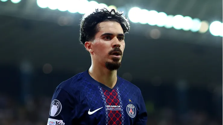Vitinha, meia português do PSG - Foto: Francesco Scaccianoce/Getty Images